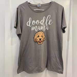 Gray “doodle mama” tshirt